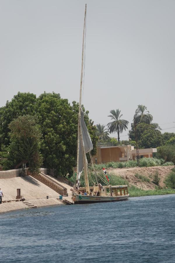 Jj Jamaica Felucca Hotel Асуан Екстериор снимка