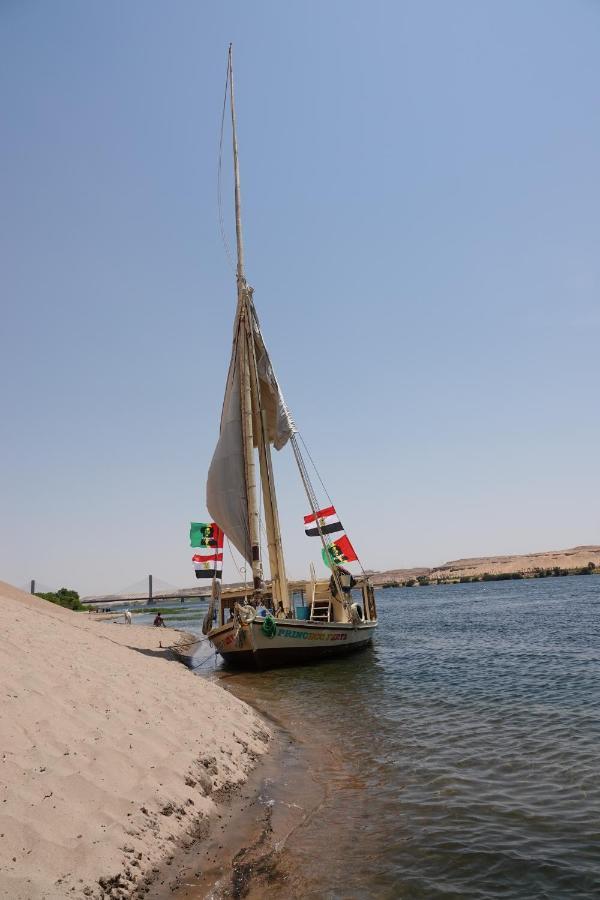 Jj Jamaica Felucca Hotel Асуан Екстериор снимка