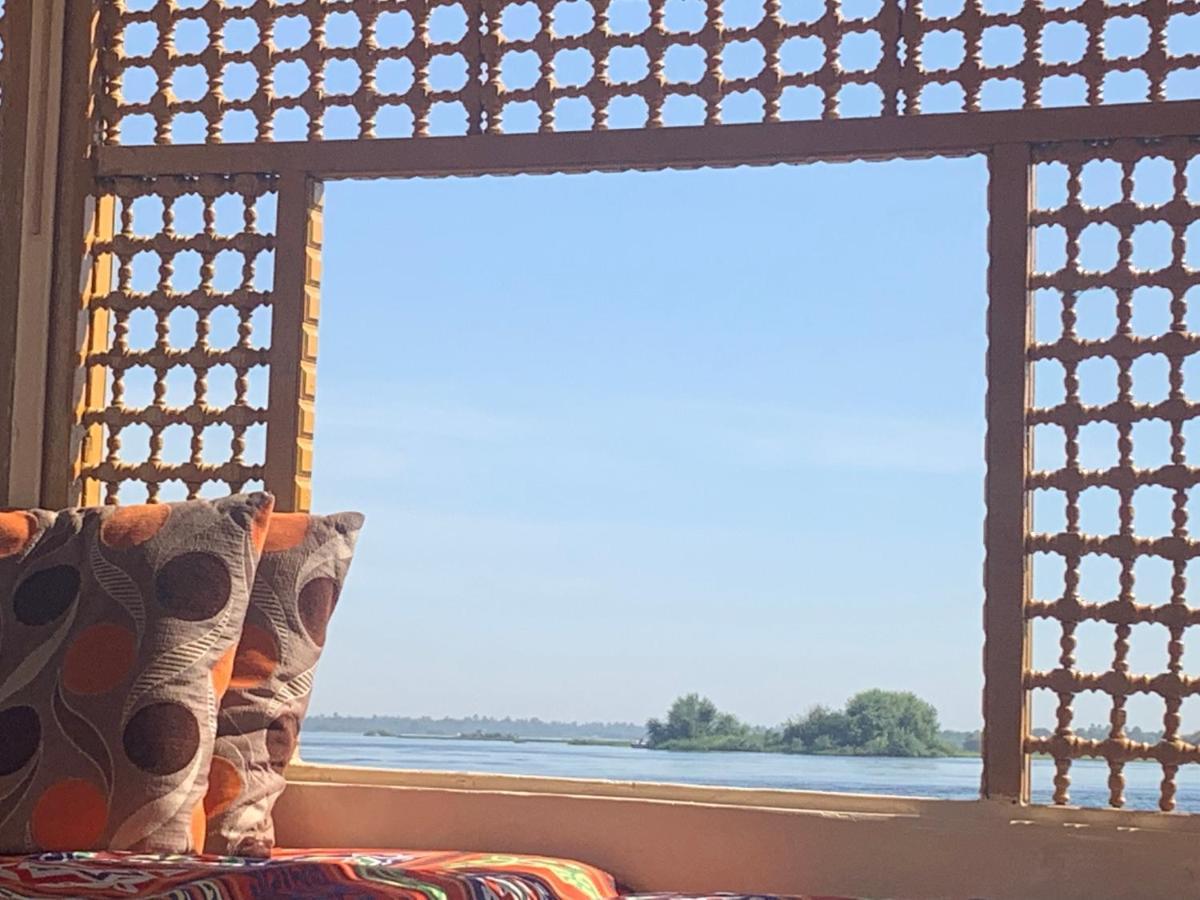 Jj Jamaica Felucca Hotel Асуан Екстериор снимка
