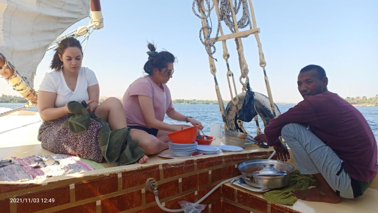Jj Jamaica Felucca Hotel Асуан Екстериор снимка